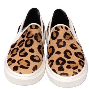UGG ALAMEDA SPOTTY Leopard Slip ons Shoes Fur Tan and Black worn three times